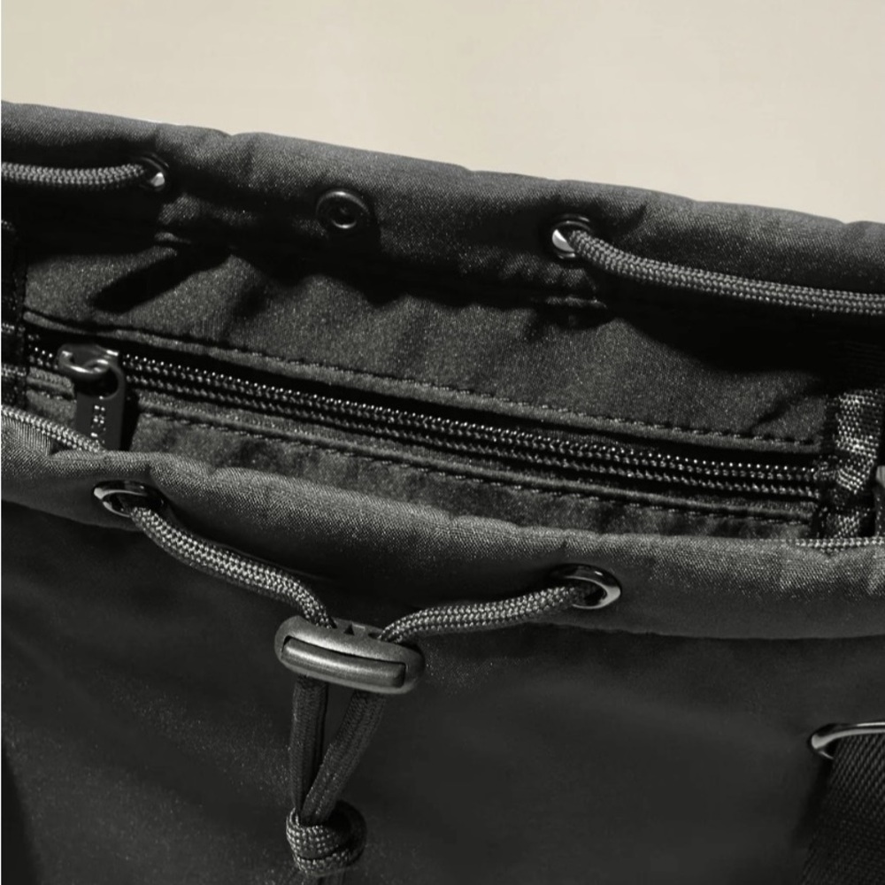 Beyond Yoga, Yoga Gym Bag, Drawstring Tote Backpack Bag Carry-All Bag Black - Picture 5 of 11